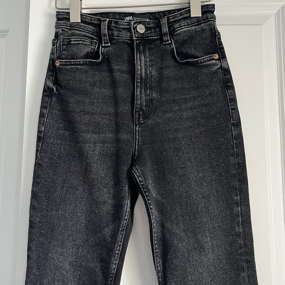 Zara Women’s Black Straight Leg Jeans Size 2 High Rise Everyday Denim, Casual - Picture 2 of 10